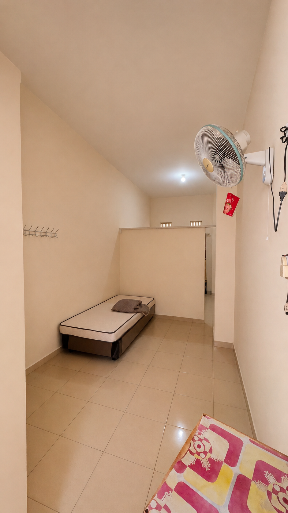  Depan Kamar Kost