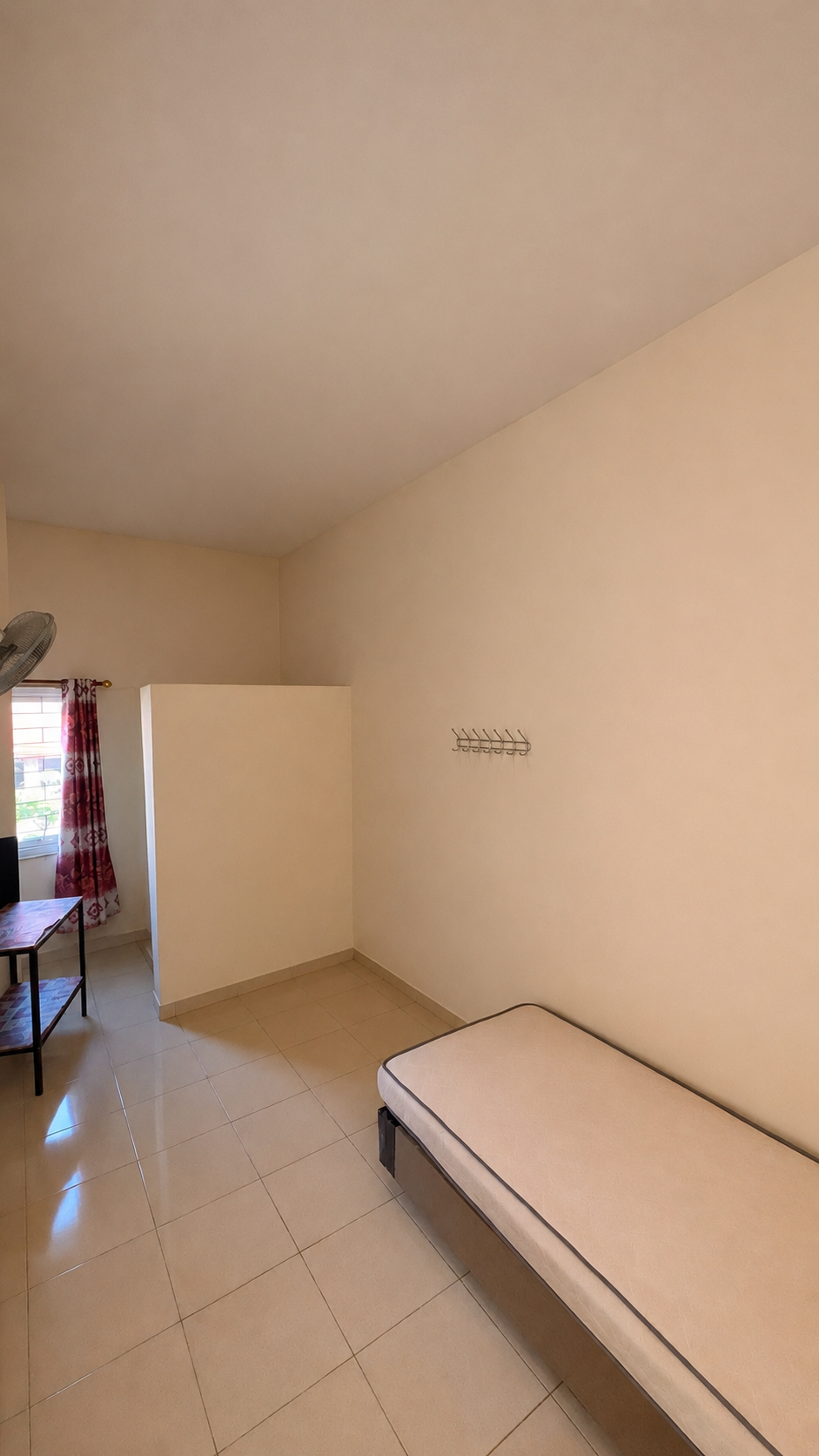  Dalam Kamar Kost